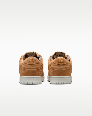 Nike SB Dunk Low Pro Skate Shoes. Nike.com